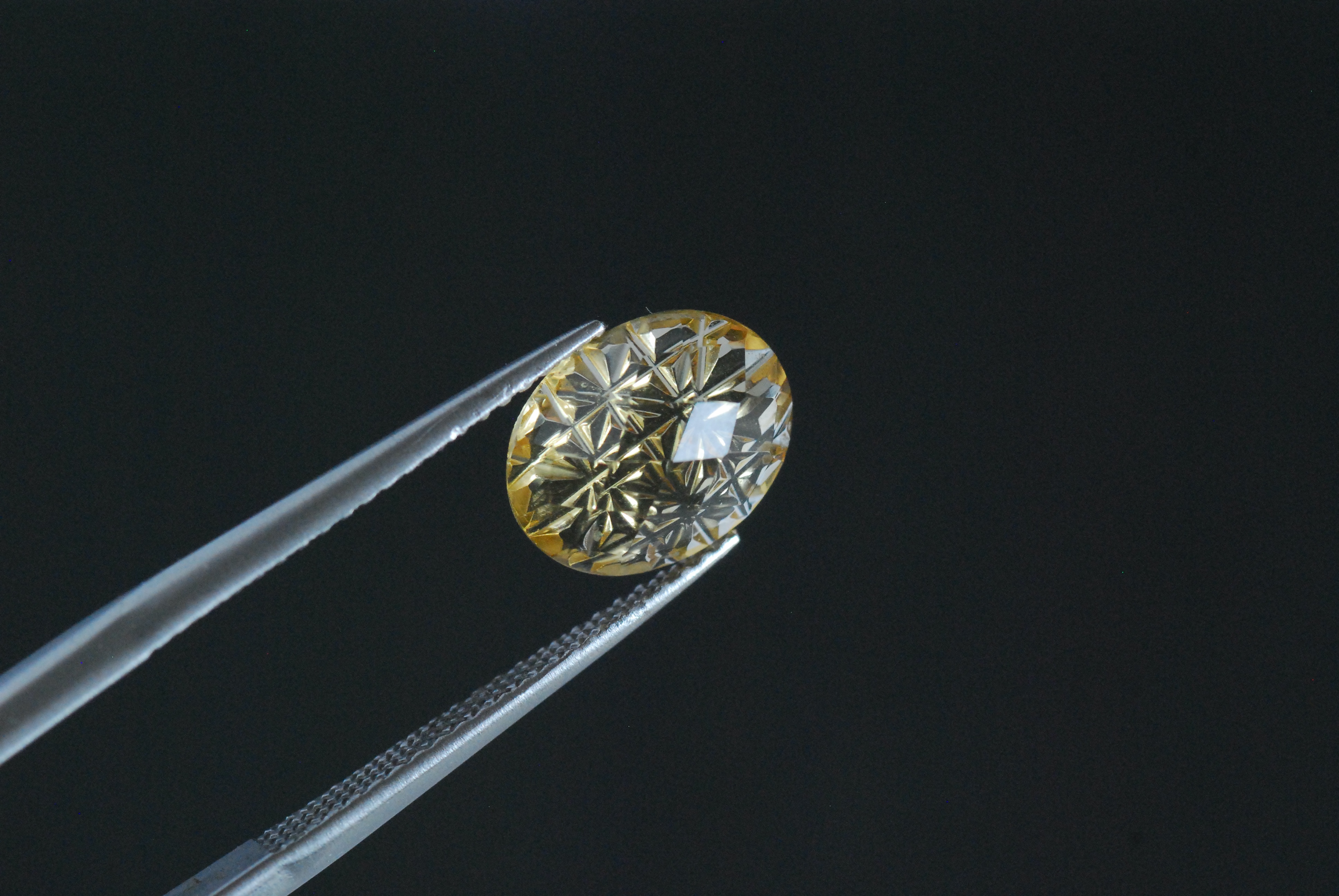 お手持ちの天然石ルースでのセミオーダーも承ります。