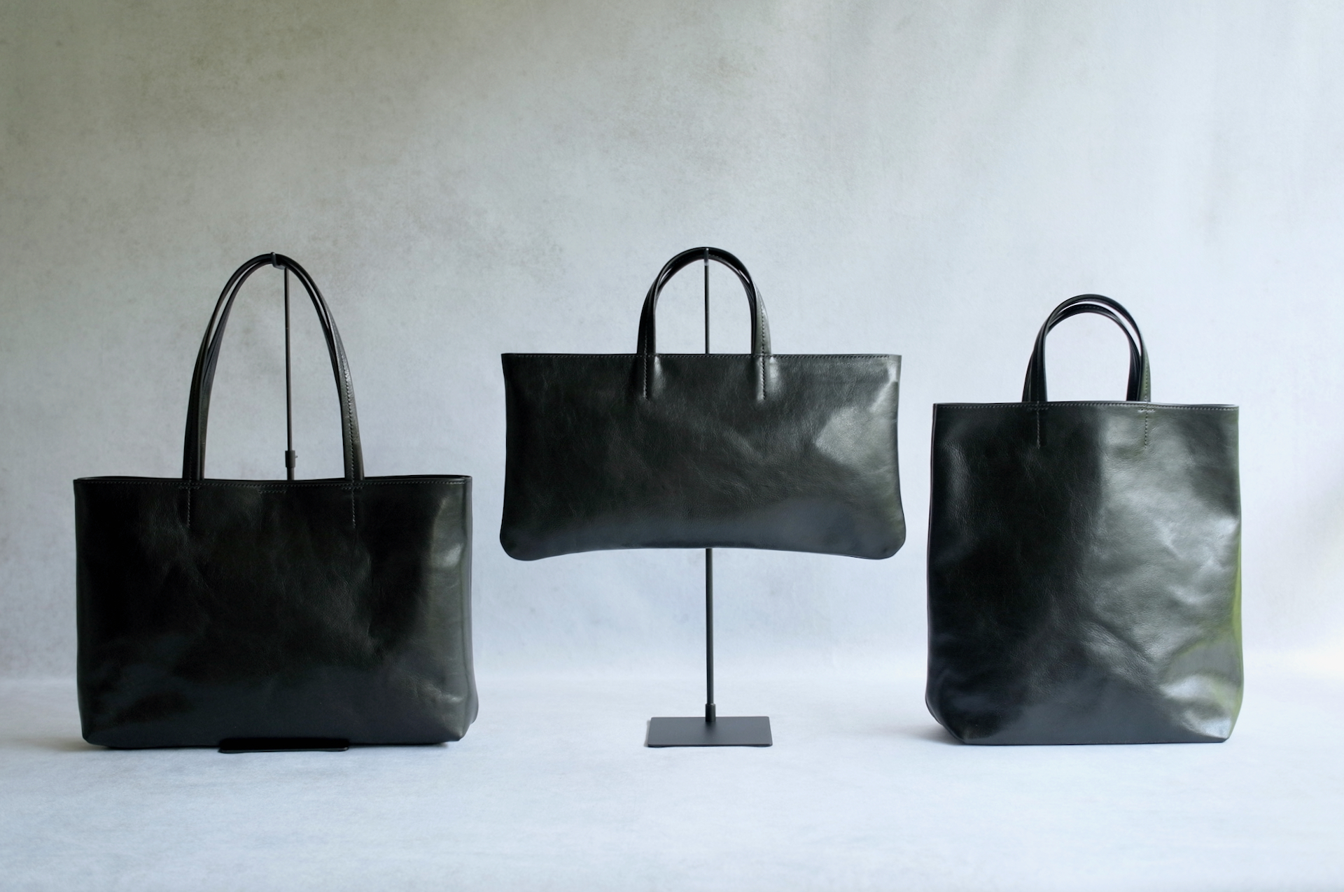 期間限定で在庫販売いたします!第2回目は「GLOSSY BLACK」です。