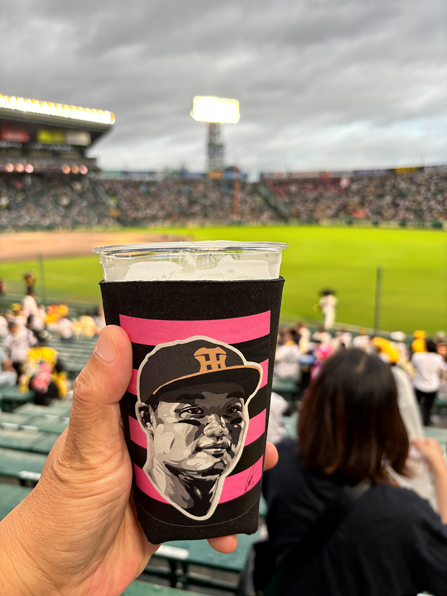 スタジアムカップスリーブを持って甲子園球場に行って来ました!