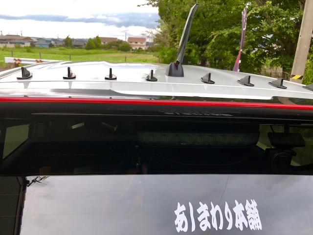 思わずニヤケてしまうその快適性は、まるで別の車に乗っているようだ！