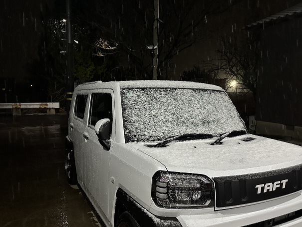 ふぁ～っと雪が降りましたね～