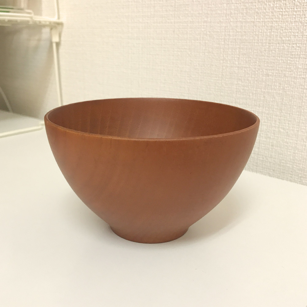つるりとした素材がおしゃれな優しいお椀