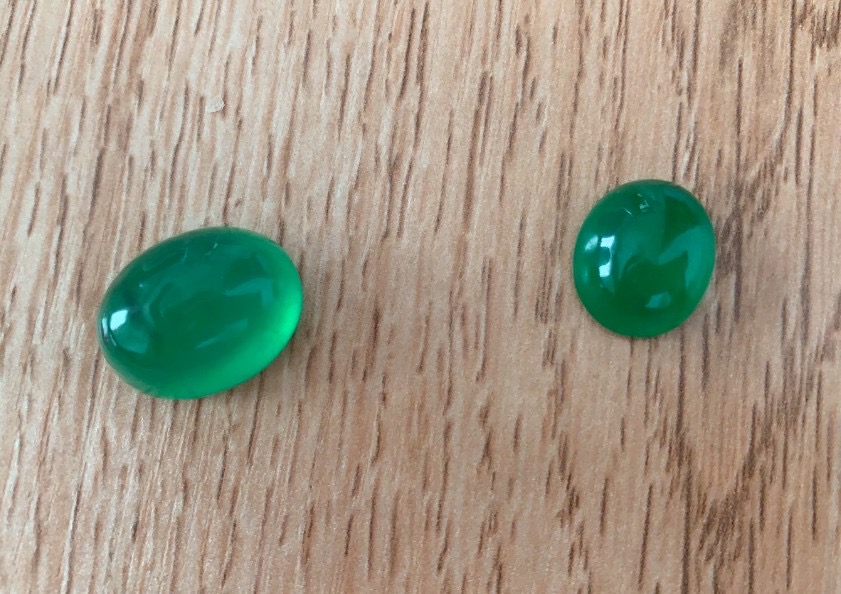 翡翠帝王緑　は翡翠中の王様