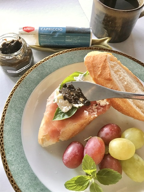クリームチーズ×生胡椒ペースト