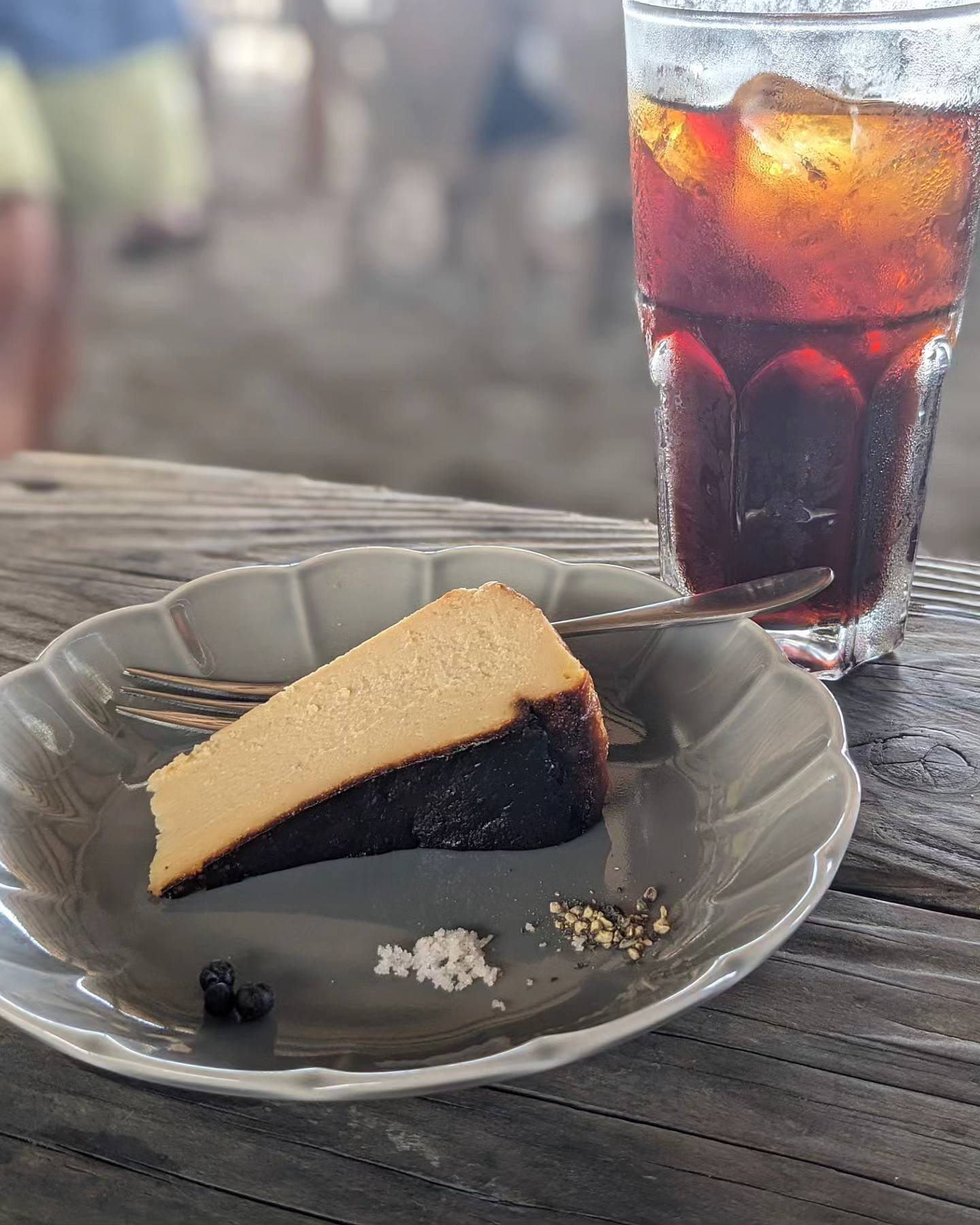 チーズケーキと塩とこしょう