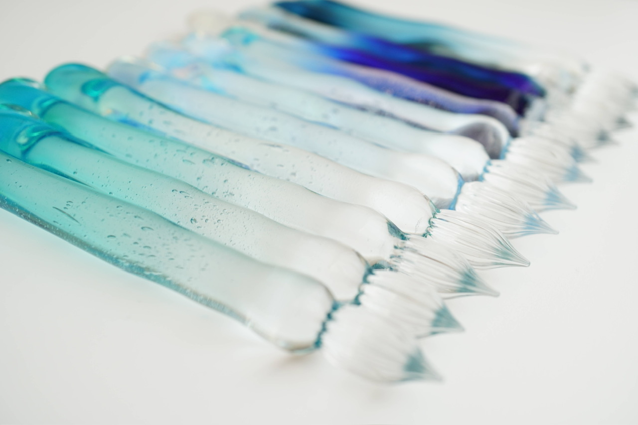 12/20(土)21:00にガラスペンを販売開始いたします。