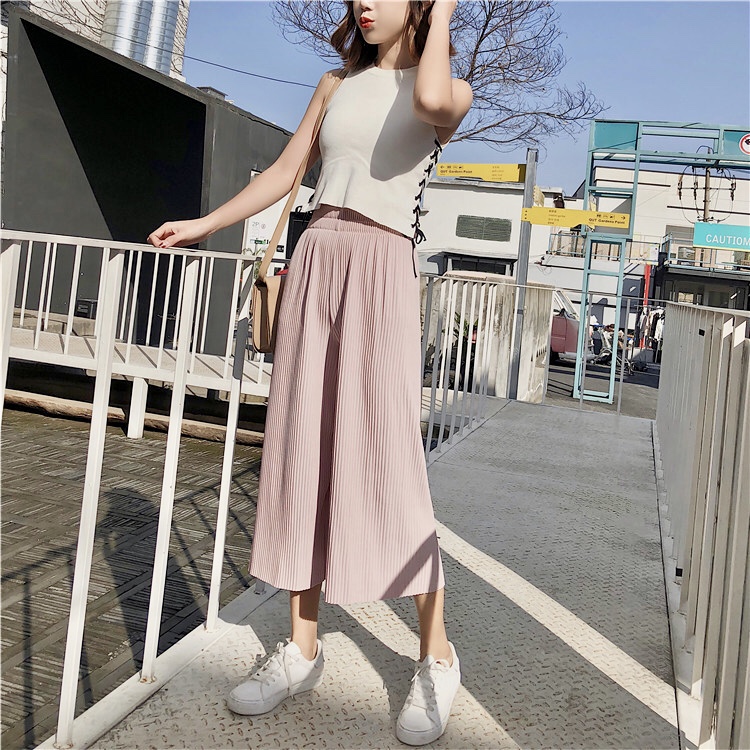 プリーツクロップド丈の素敵なワイドパンツ♪