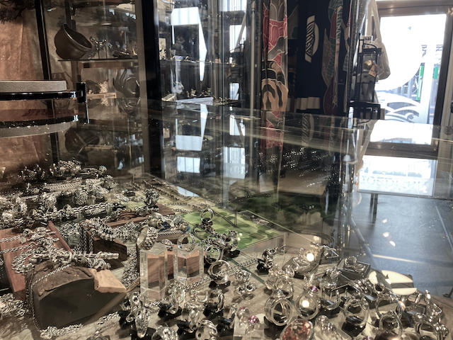 しばしサイト準備中となります。