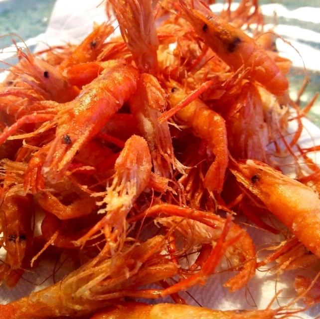 琵琶湖産テナガエビの素揚げ