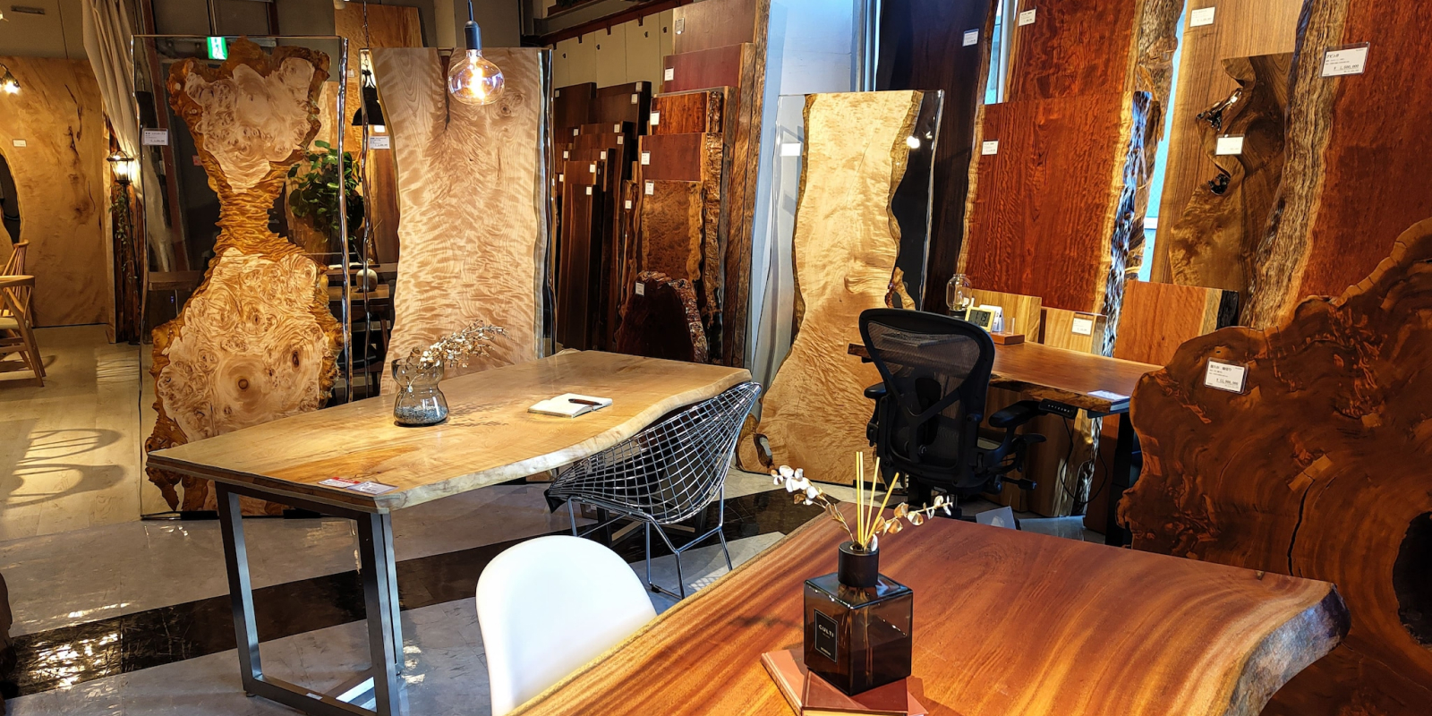 千年家具　青山店　