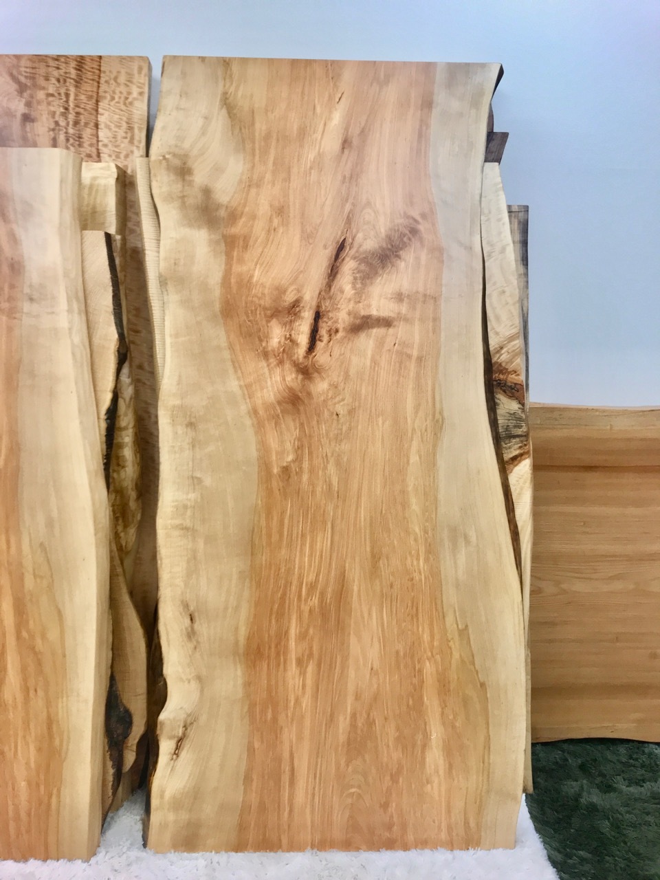 【NEW】青山店に真樺　一枚板が入荷しました！