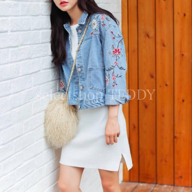 ボタニカル刺繍で春気分満開