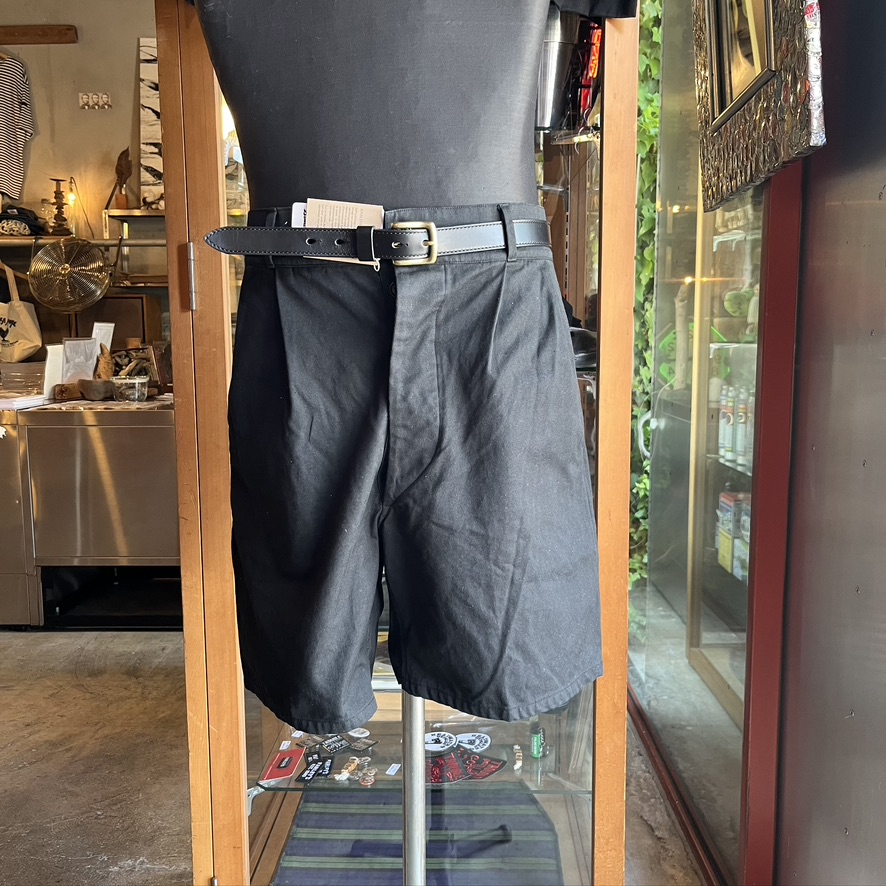 DEADSTOCK ITALIAN ARMY 70’S 2PLEATS CHINO SHORTS