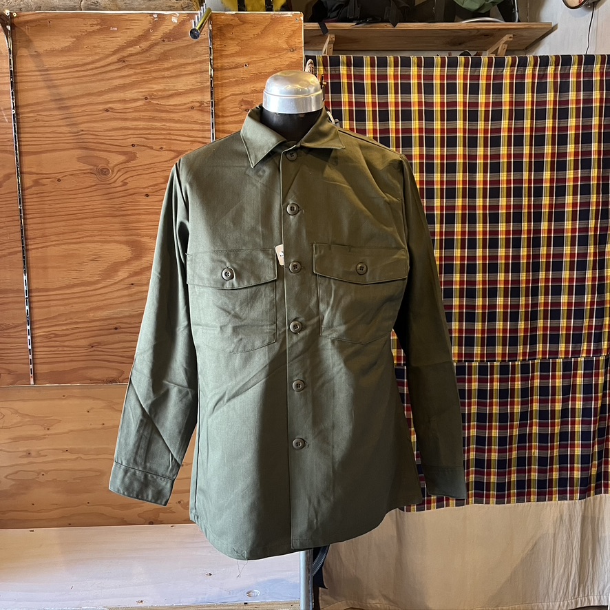 80’s US POLY/COTTON FATIGUE SHIRTS (DEADSTOCK)