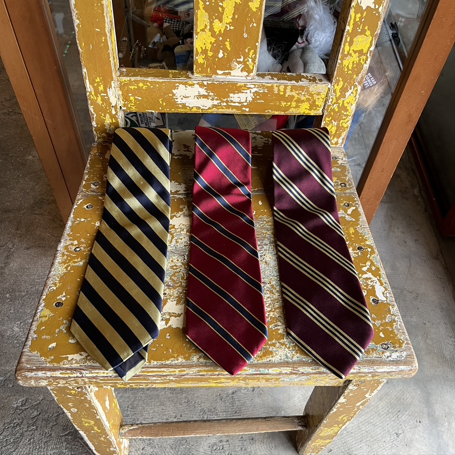 Brooks Brothers : 346 STRIPE TIE (USED)