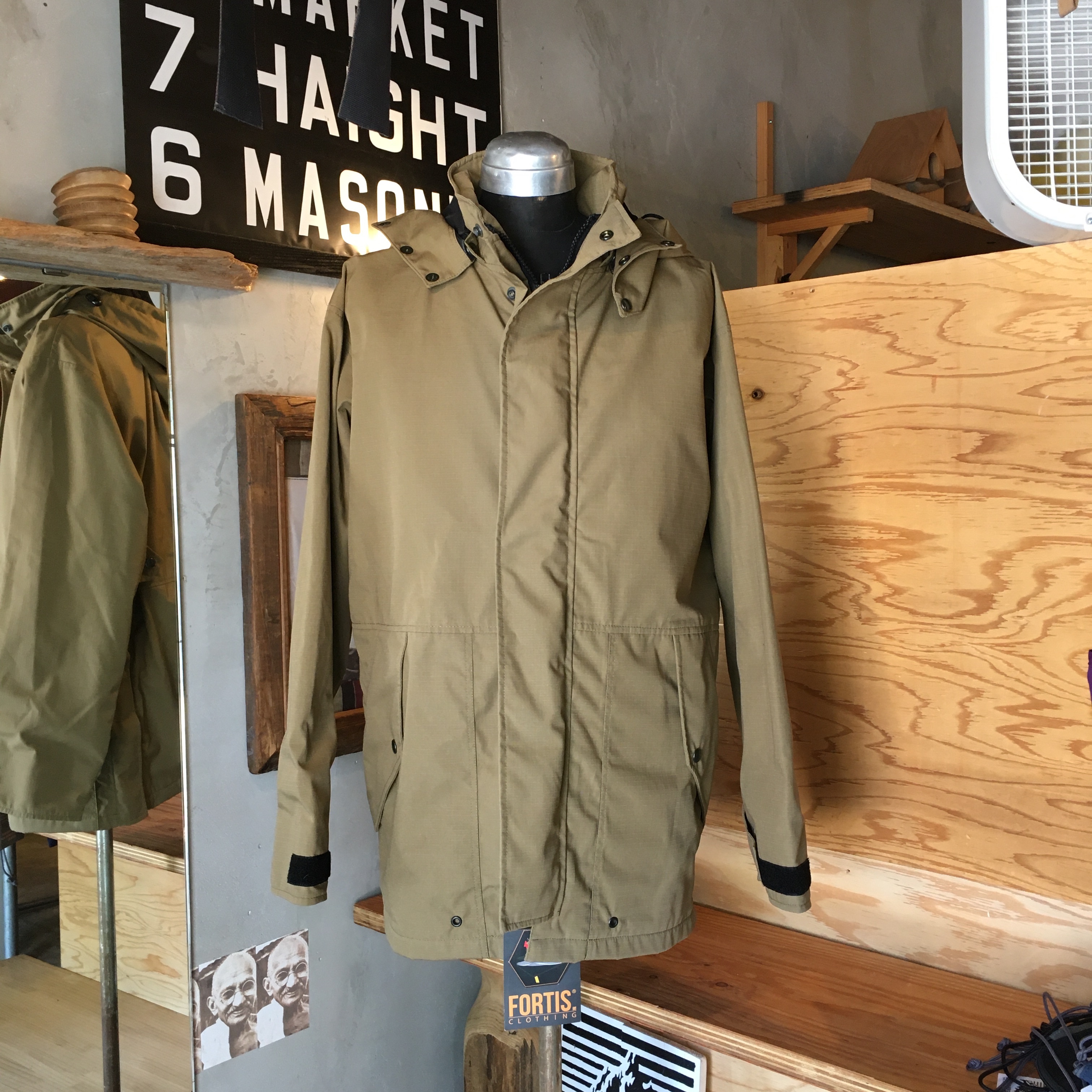 FORTIS CLOTHING : Waterproof Field Jacket