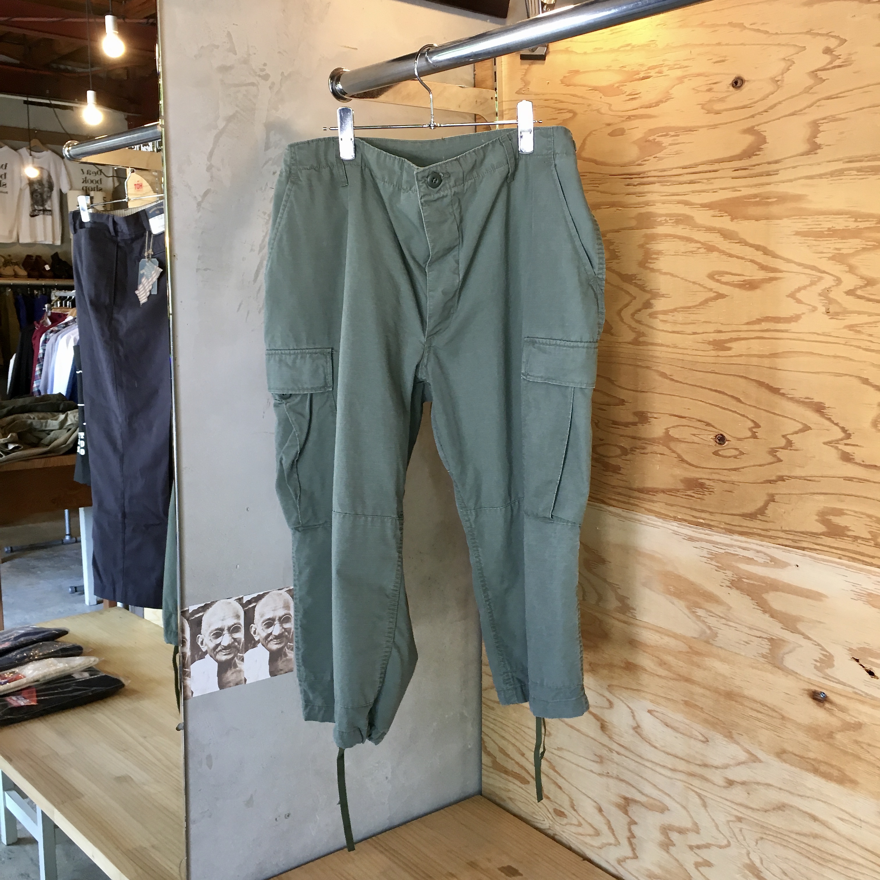 PROPPER : TROUSER QUARTER LENGTH WASHED