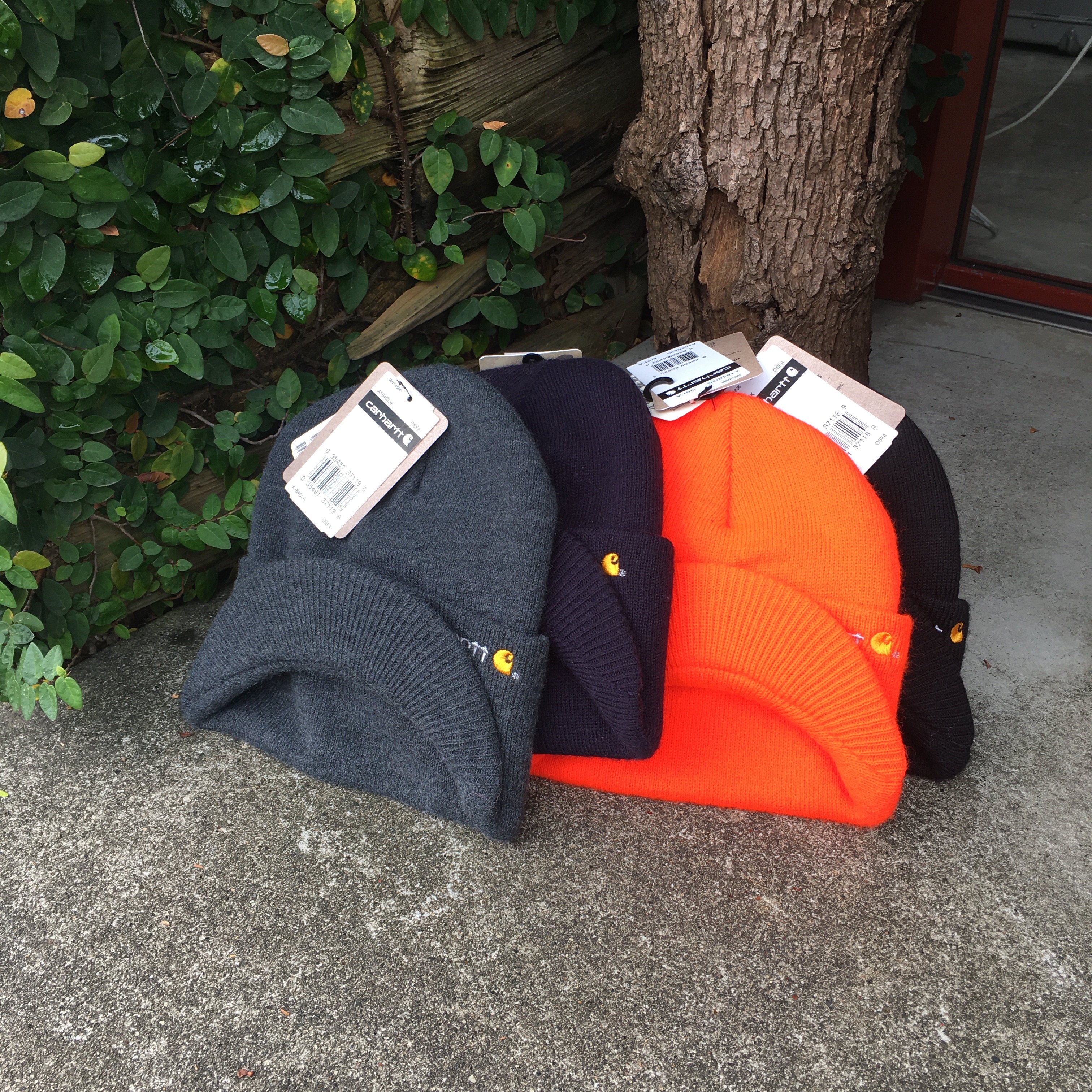 CARHARTT : A164 KNIT HAT WITH VISOR 