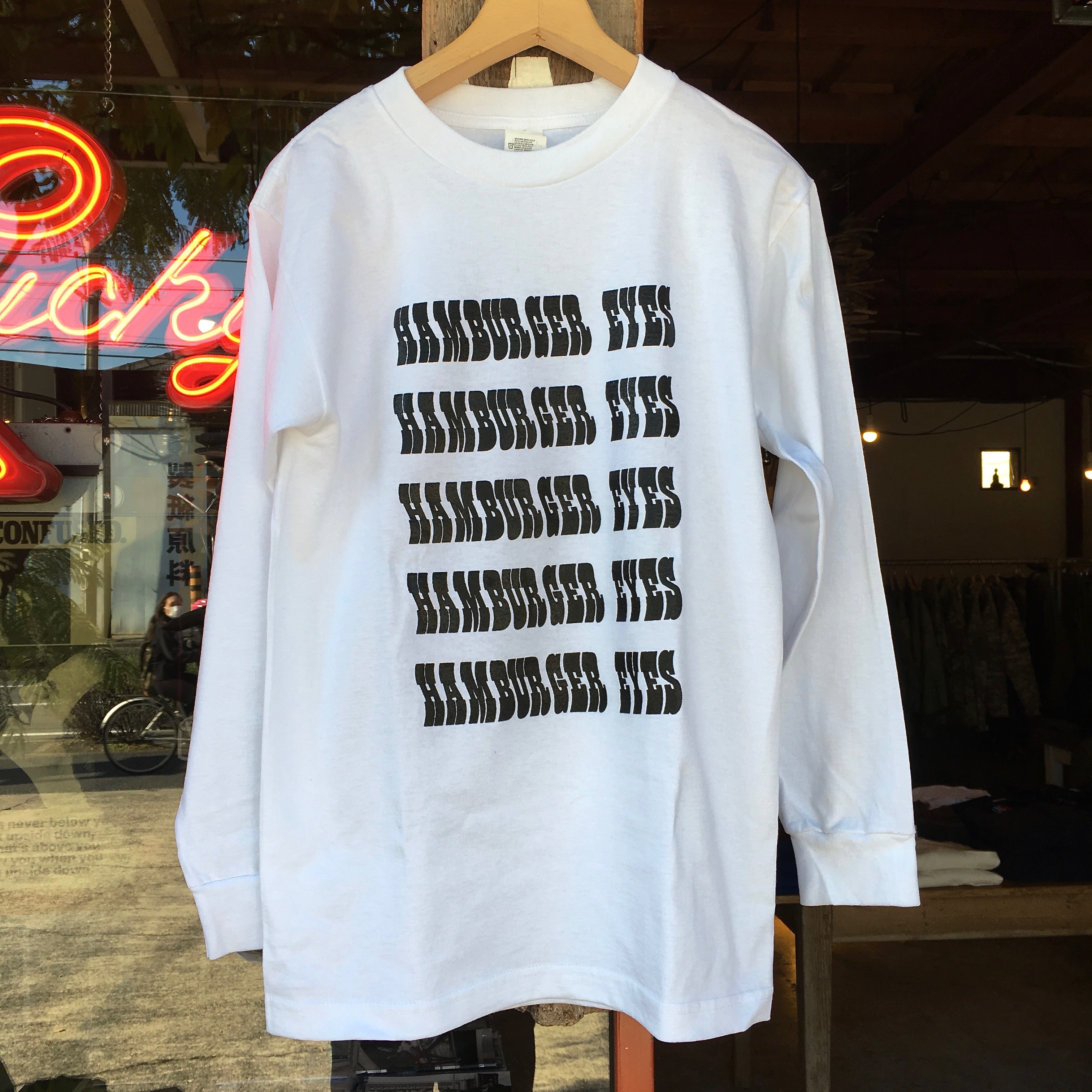 HAMBURGER EYES : WAVY WHITE LONG SLEEVE