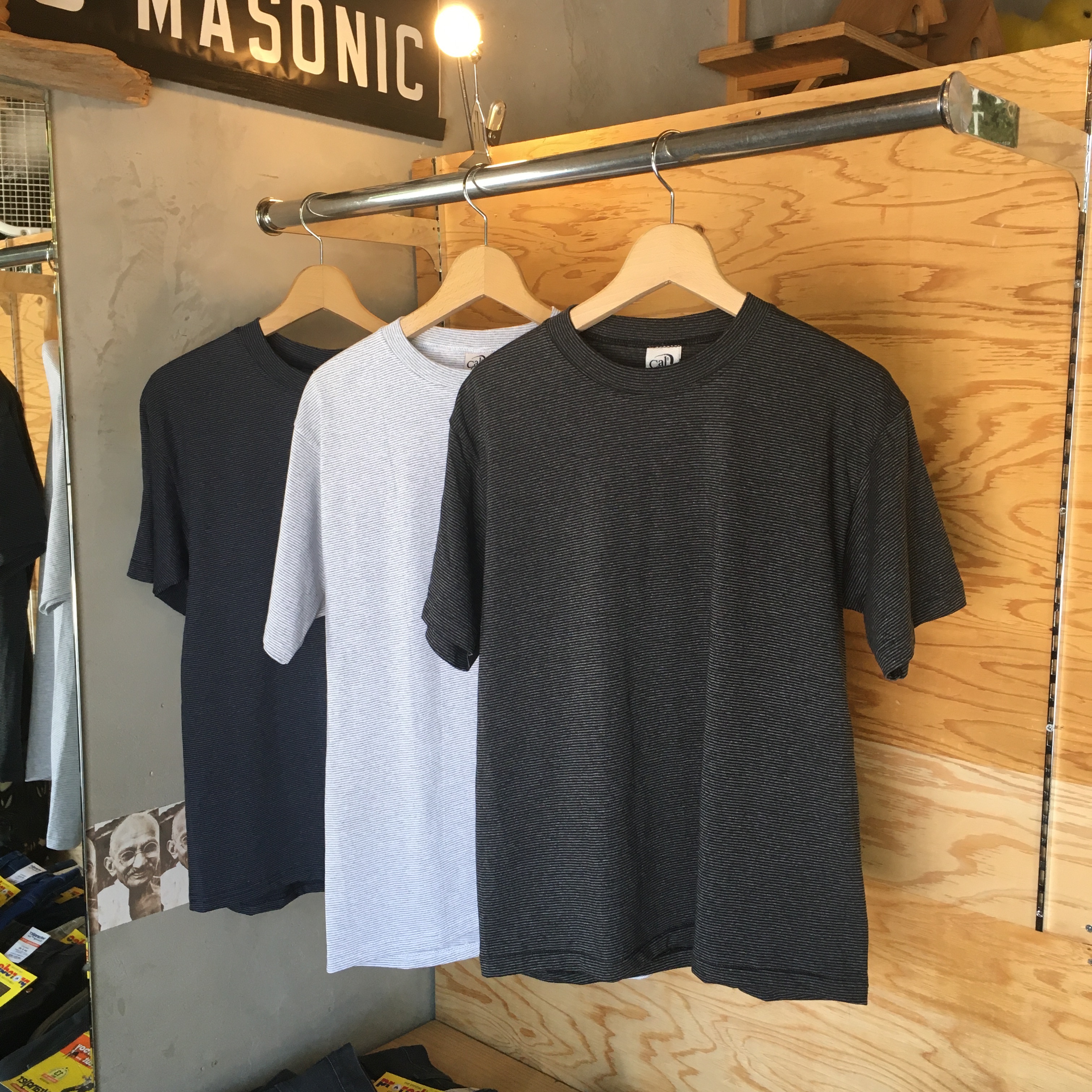 CalCru : MICRO BORDER T-SHIRTS