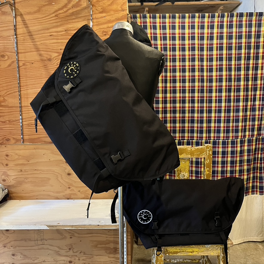 ZODIAC BAGGAGE : Medium Sling