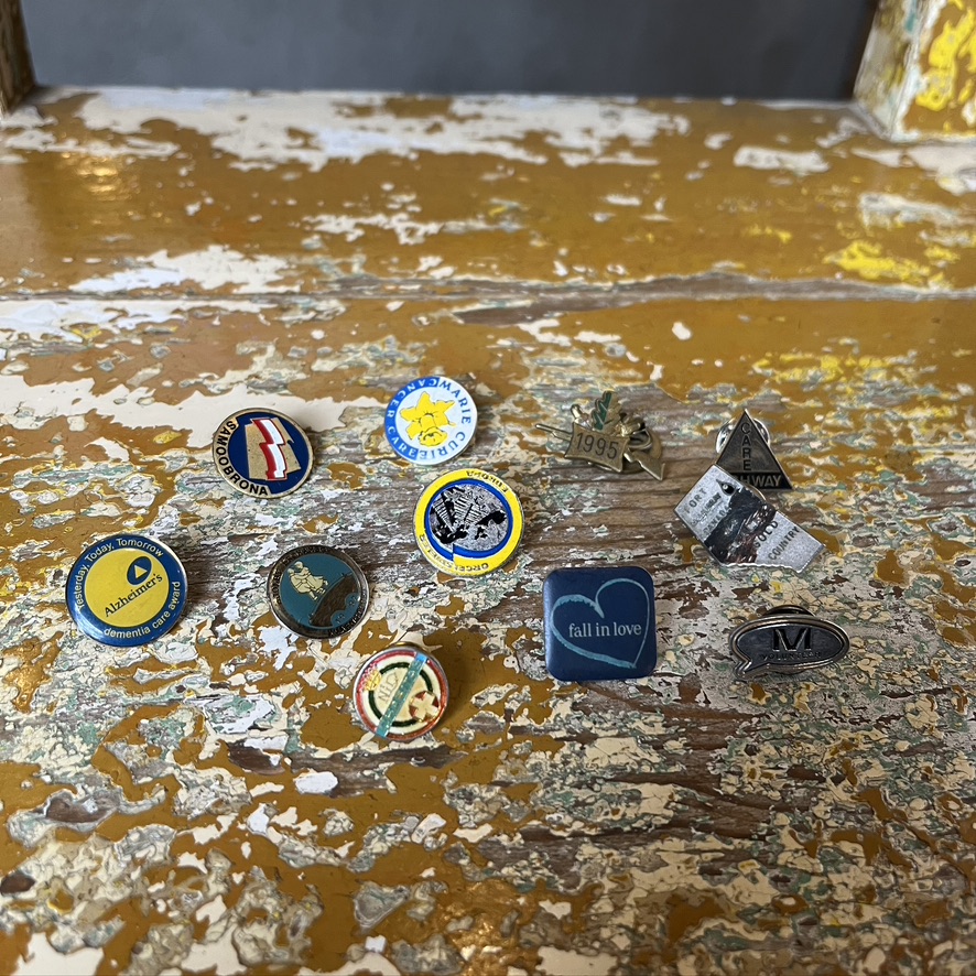 US Pins (USED)