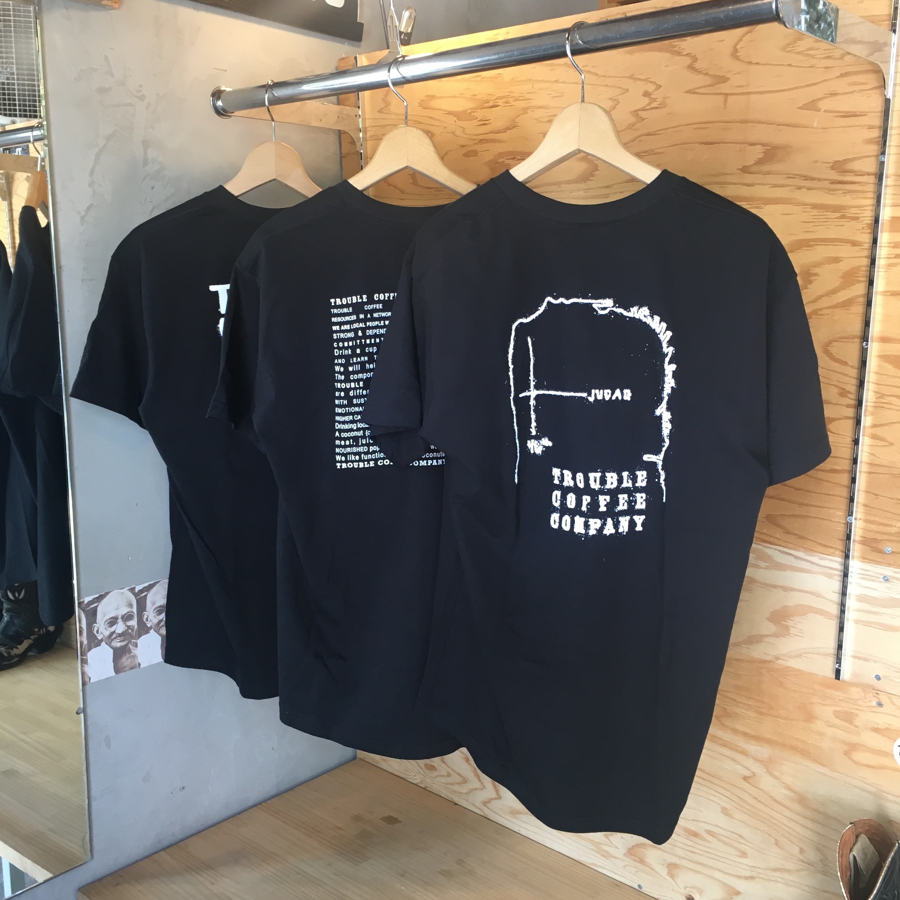 TROUBLE COFFEE : POCKET T-SHIRTS