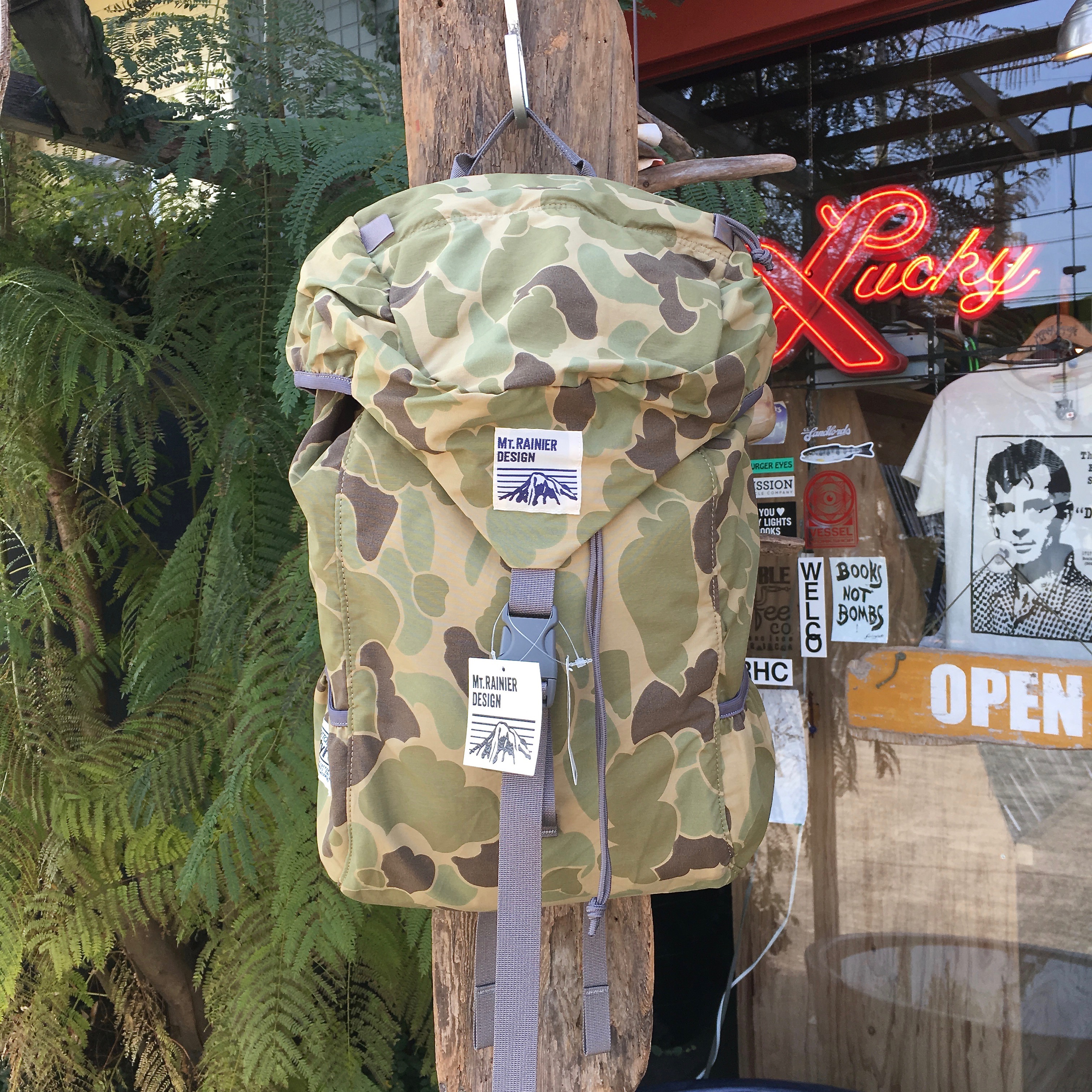 MT RAINIER DESIGN：ORIGINAL ATTACK PACK CAMO