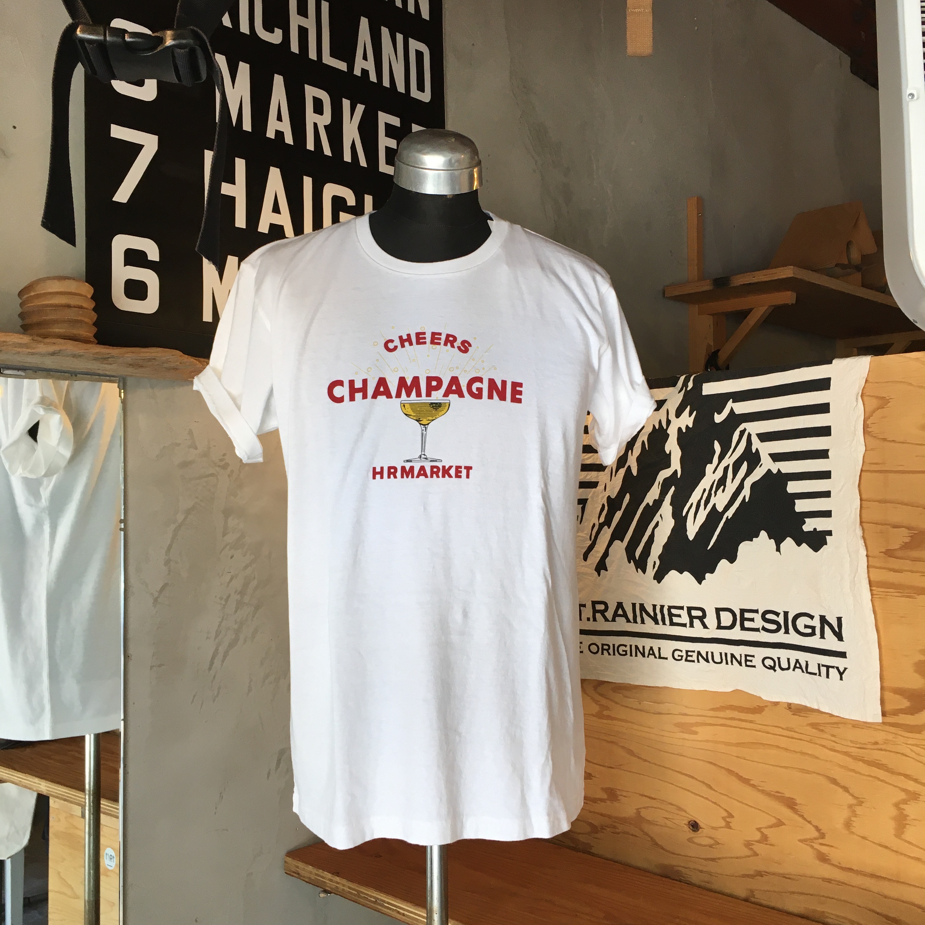 HOLLYWOOD RANCH MARKET : CHEERS CHAMPAGNE TEE
