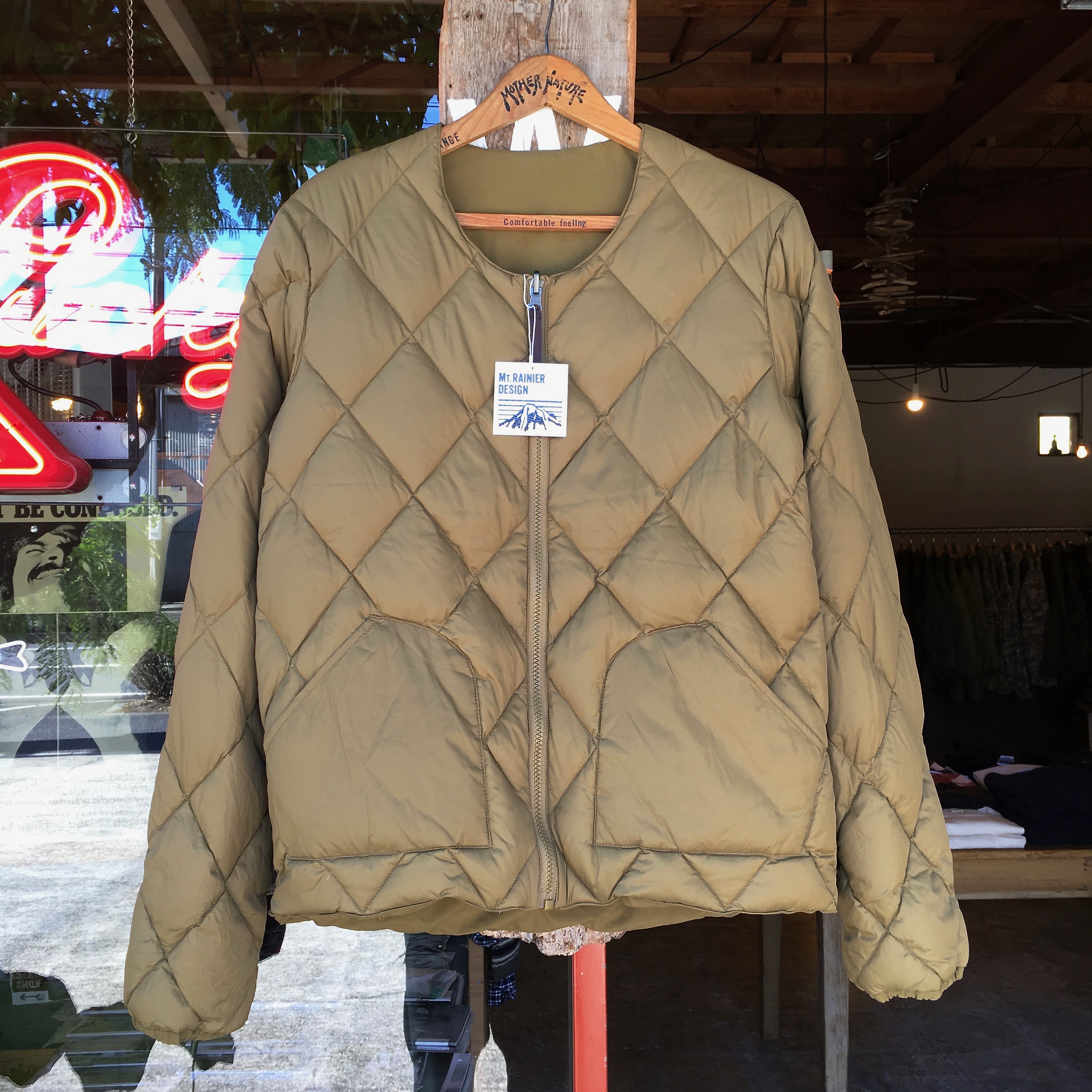 MT RAINIER DESIGN : MRD REVERSIBLE DOWN CARDIGAN