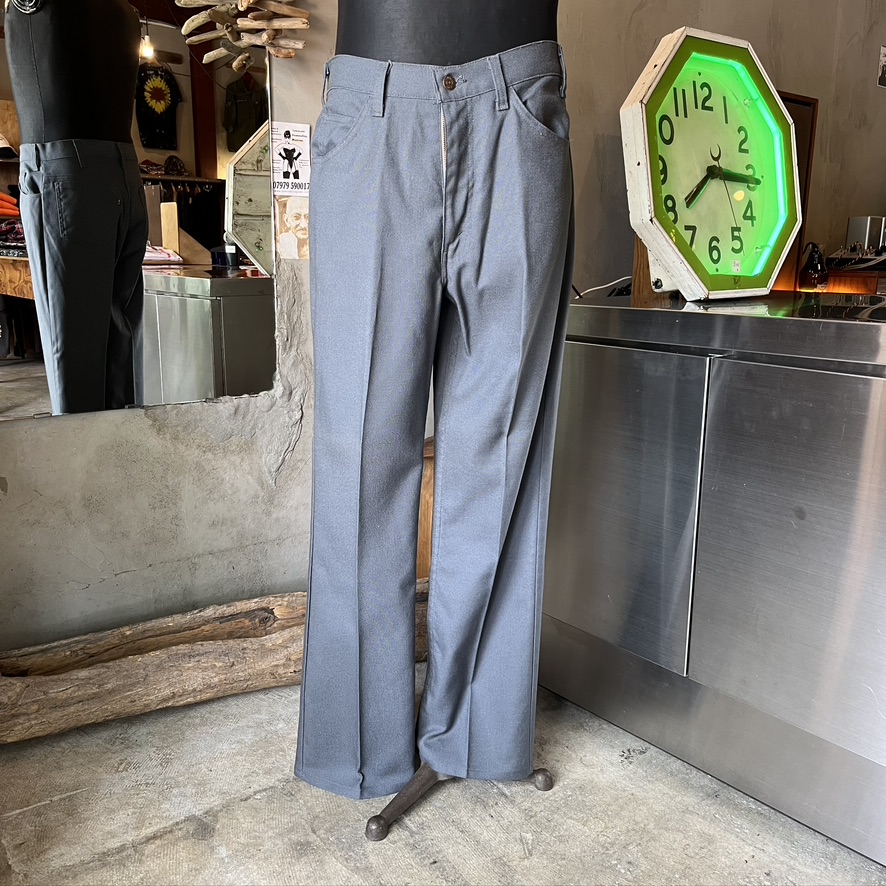 LEVI’S : STA-PREST (USED)