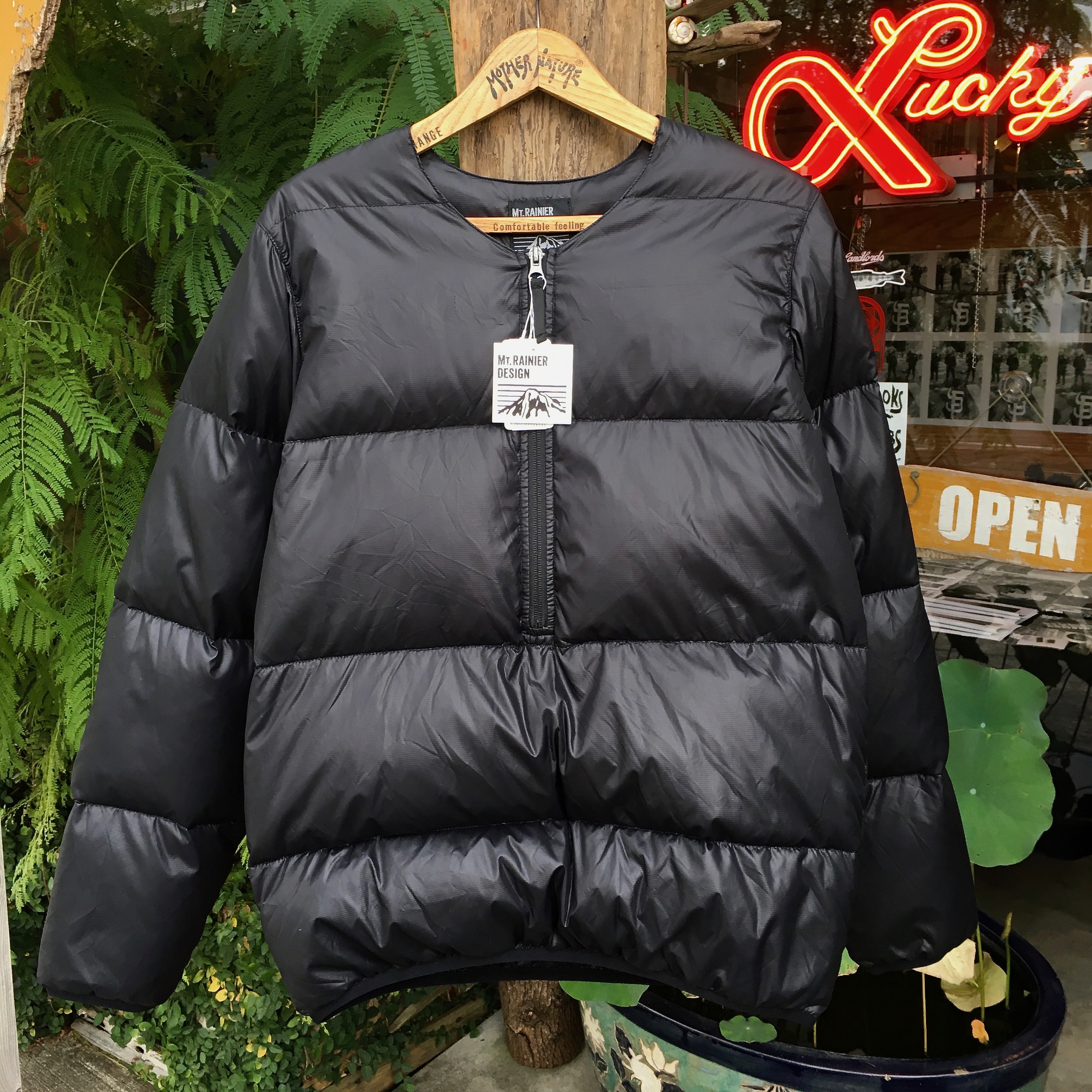 MT RAINIER DESIGN : MRD DOWN ZIP SWEATER 