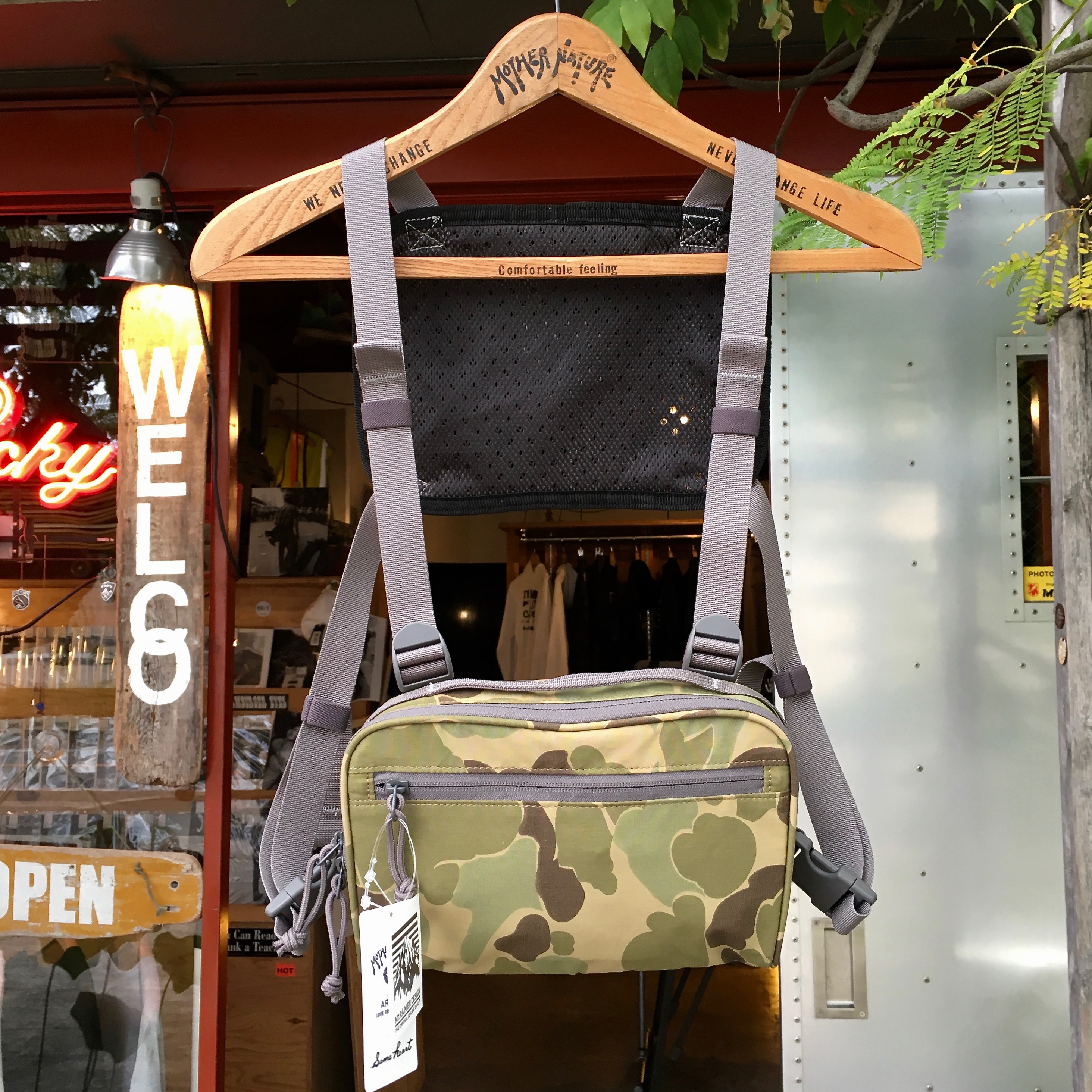 MT RAINIER DESIGN : MRD ORIGINAL CHEST POUCH CAMO
