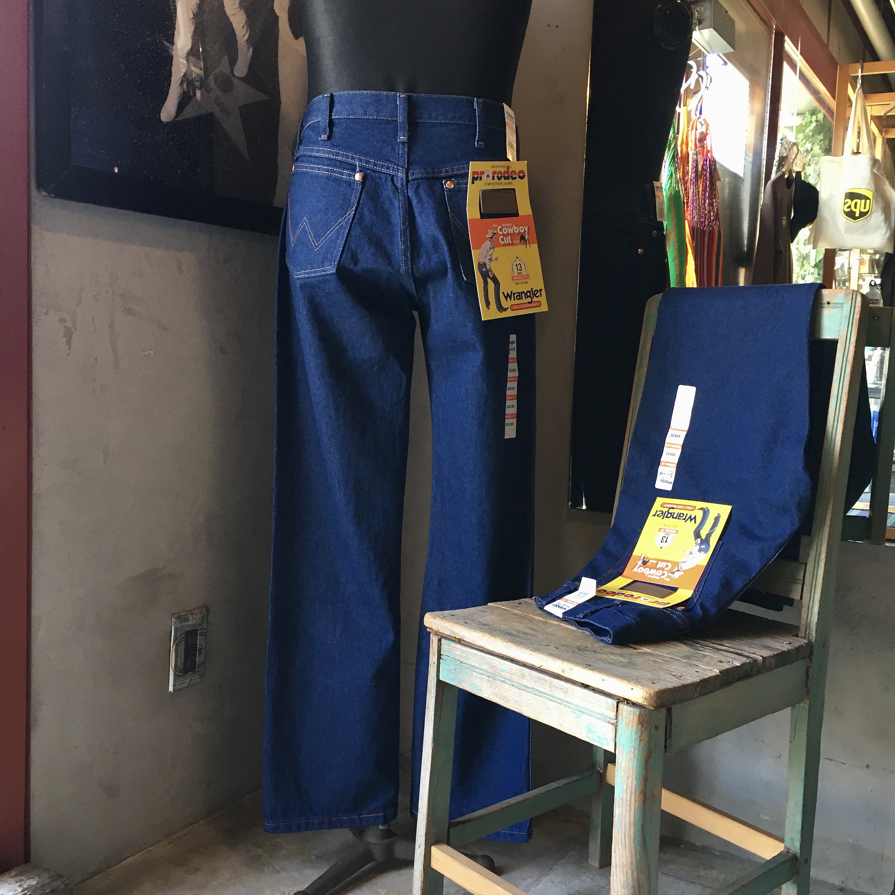 WRANGLER : COWBOY CUT ORIGINAL FIT JEANS