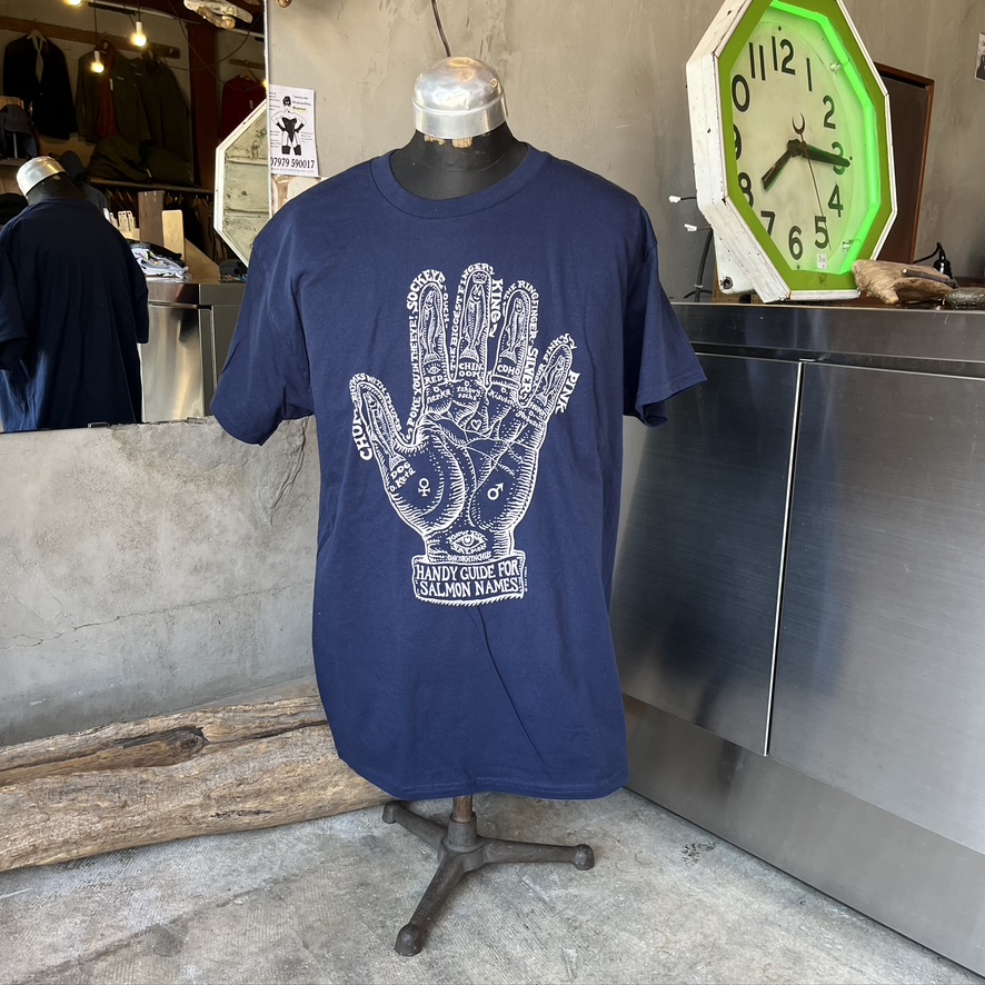 RAY TROLL OFFICIAL: HANDY GUIDE T-SHIRT