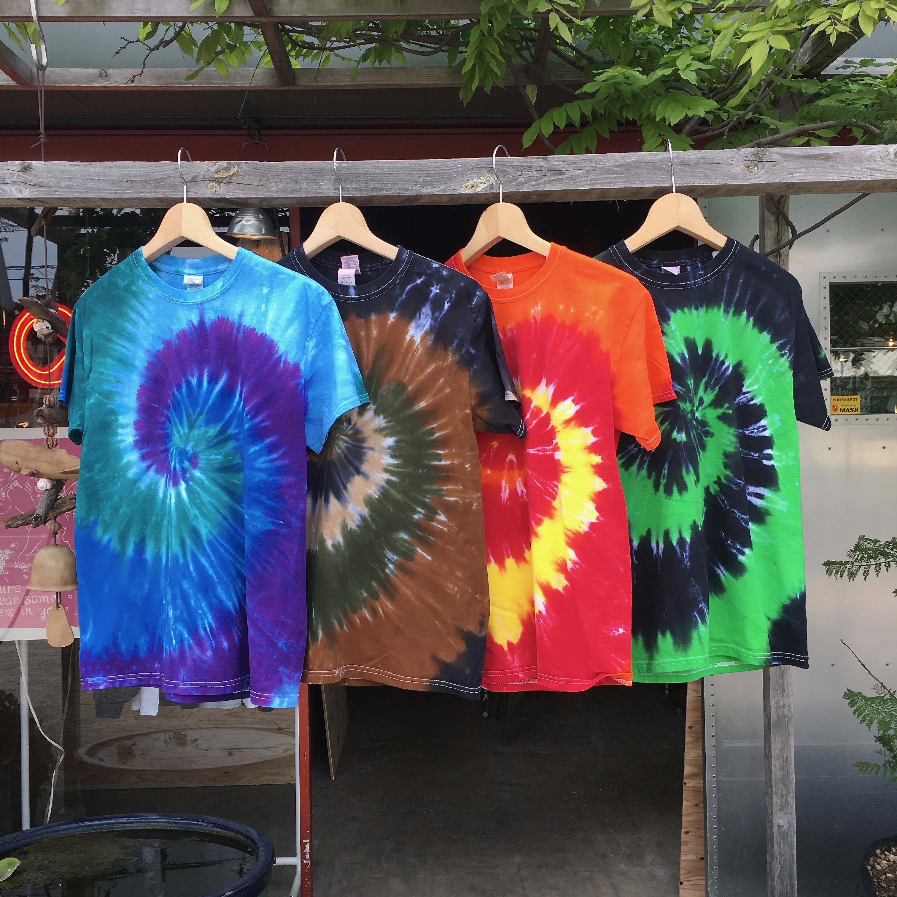 KERR’S COTTON : GILDAN 2000 SS T-SPIRALS
