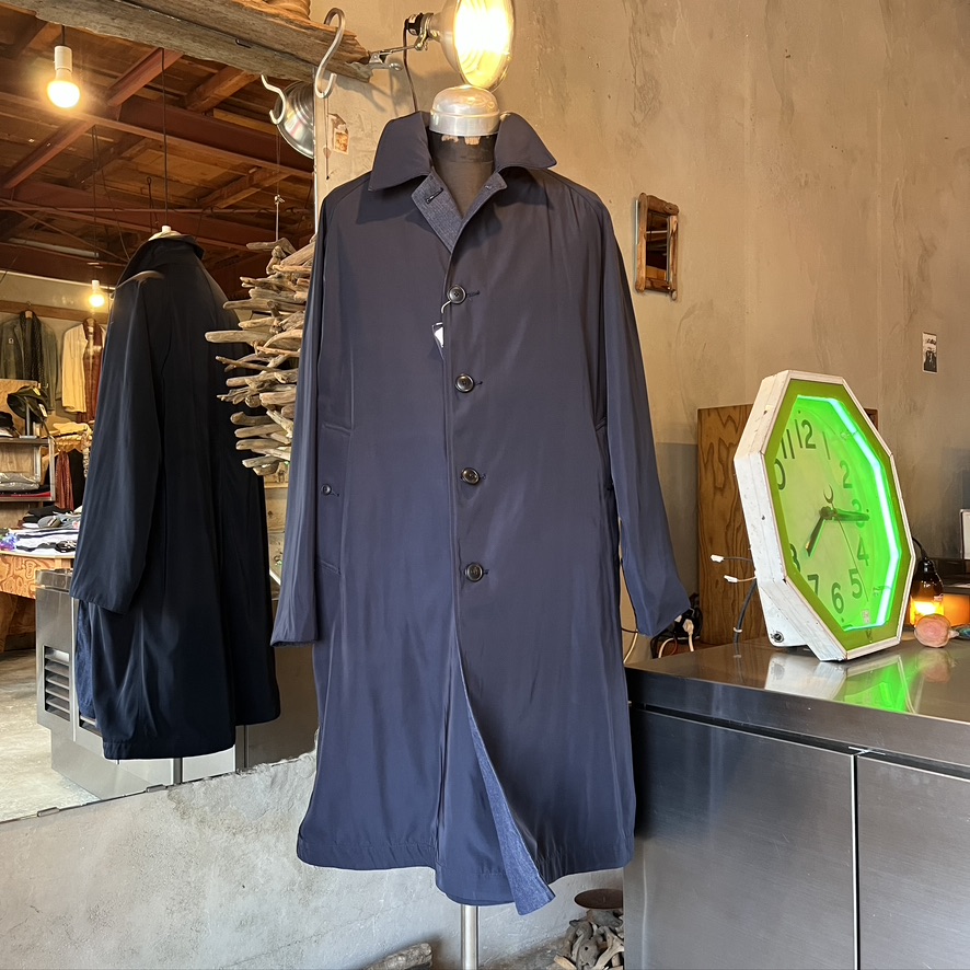 BLUE BLUE : リバーシブルポリエステルラグランコート