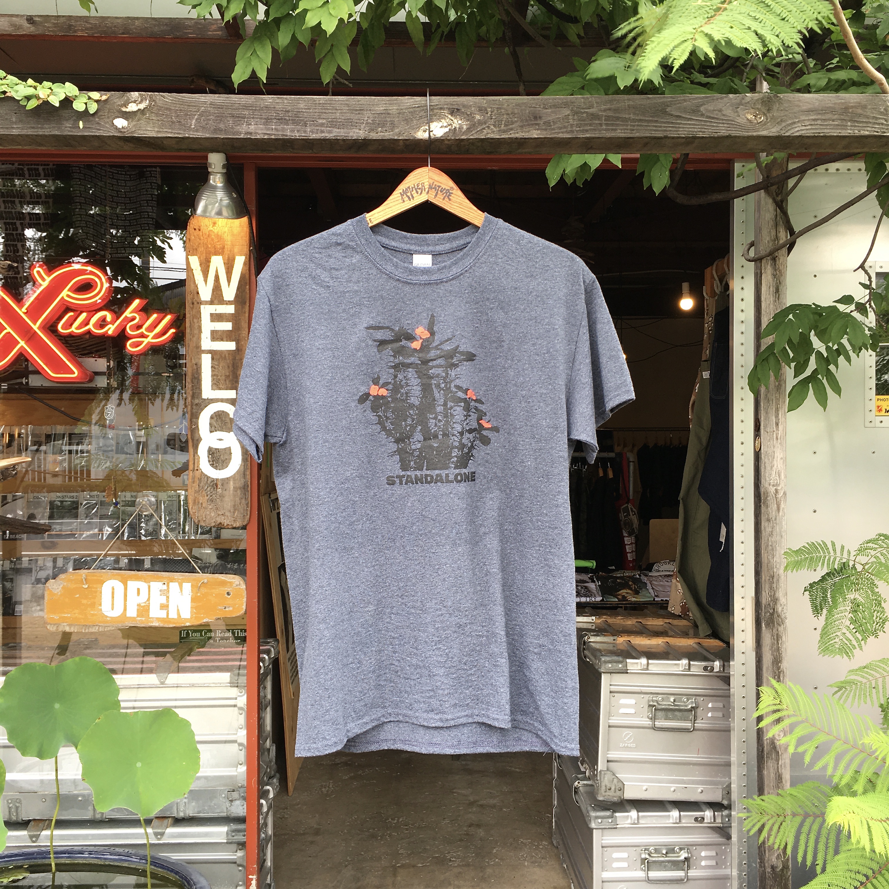 STANDALONE : PRINT T-SHIRT 