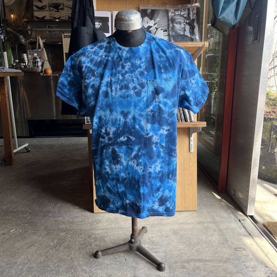 CROW TIPI TIE-DYE : Midnight peace back pt pocket