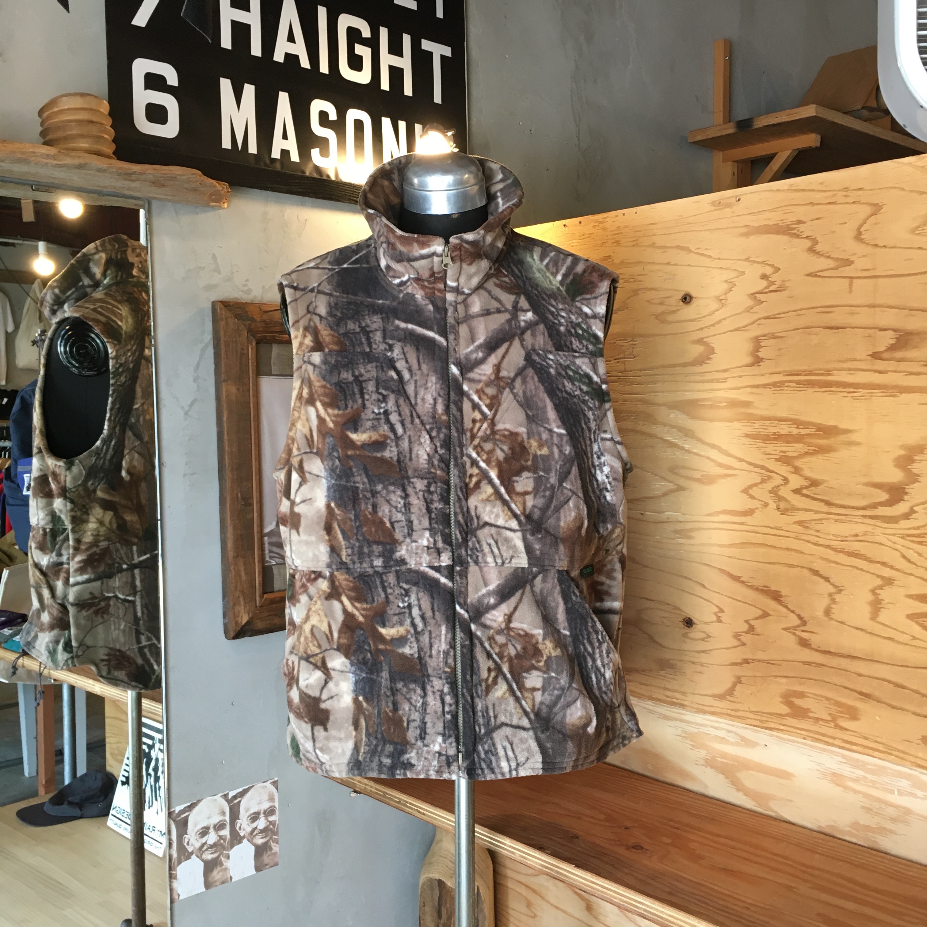 Day One Camouflage: Fleece Vest Low Collar
