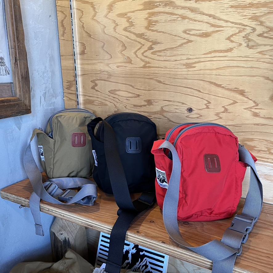MT.RAINIER DESIGN : 7125U SHOULDER BAG