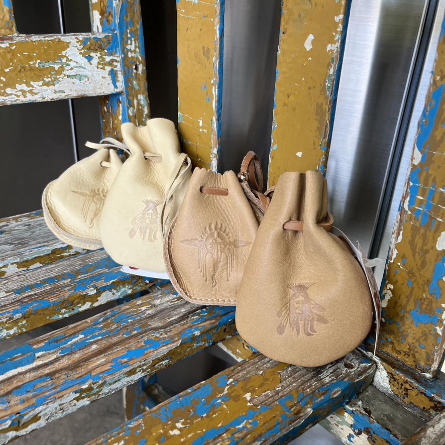 BASTIEN INDUSTRIES : POUCH