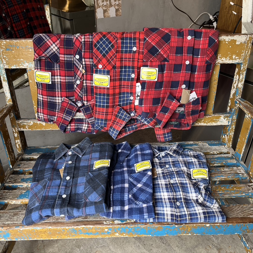VINTAGE PRINT FLANNEL SHIRT WHITE BUTTON