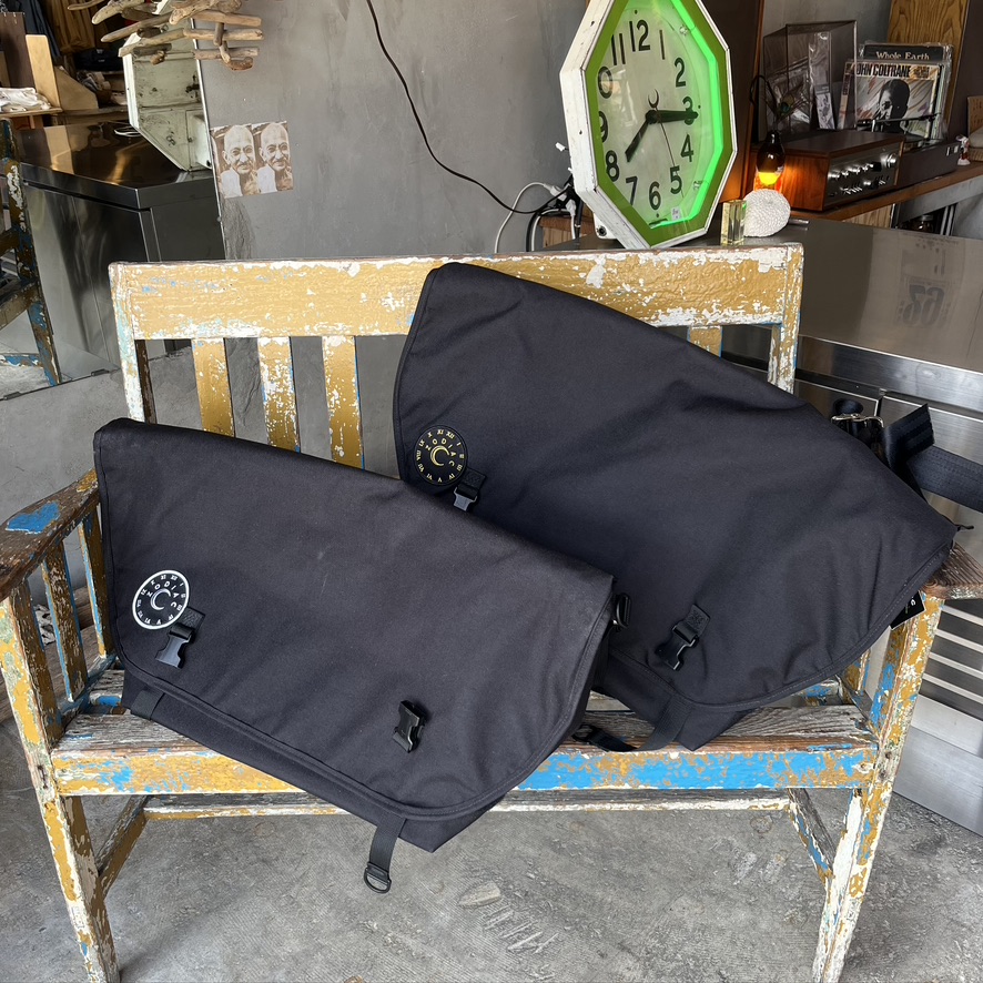 ZODIAC BAGGAGE : Medium Sling