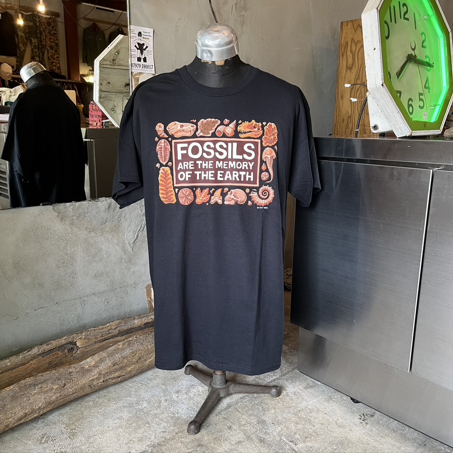 RAY TROLL OFFICIAL: FOSSIL ARE THE MEMORY T-SHIRT