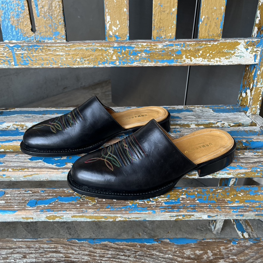 UNMARKED : Slip on Sandal