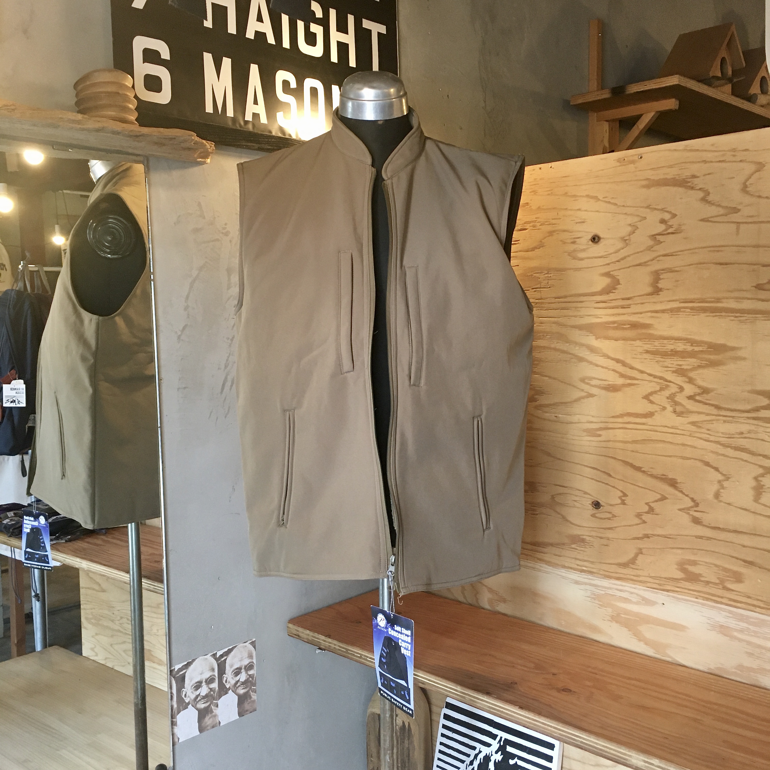 ROTHCO: CONCEALED CARRY SOFT SHELL VEST