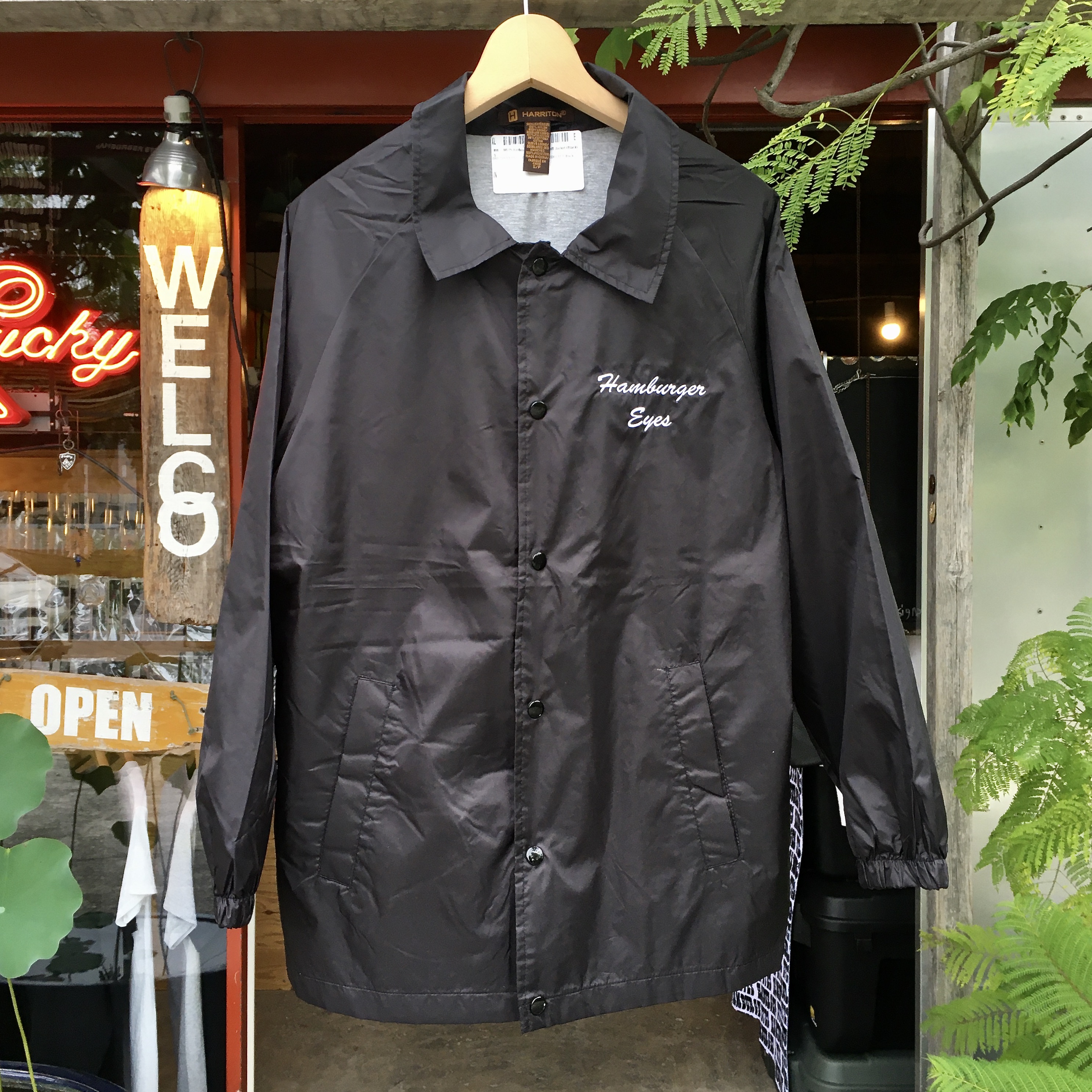 HAMBURGER EYES : BLACK WINDBREAKER 