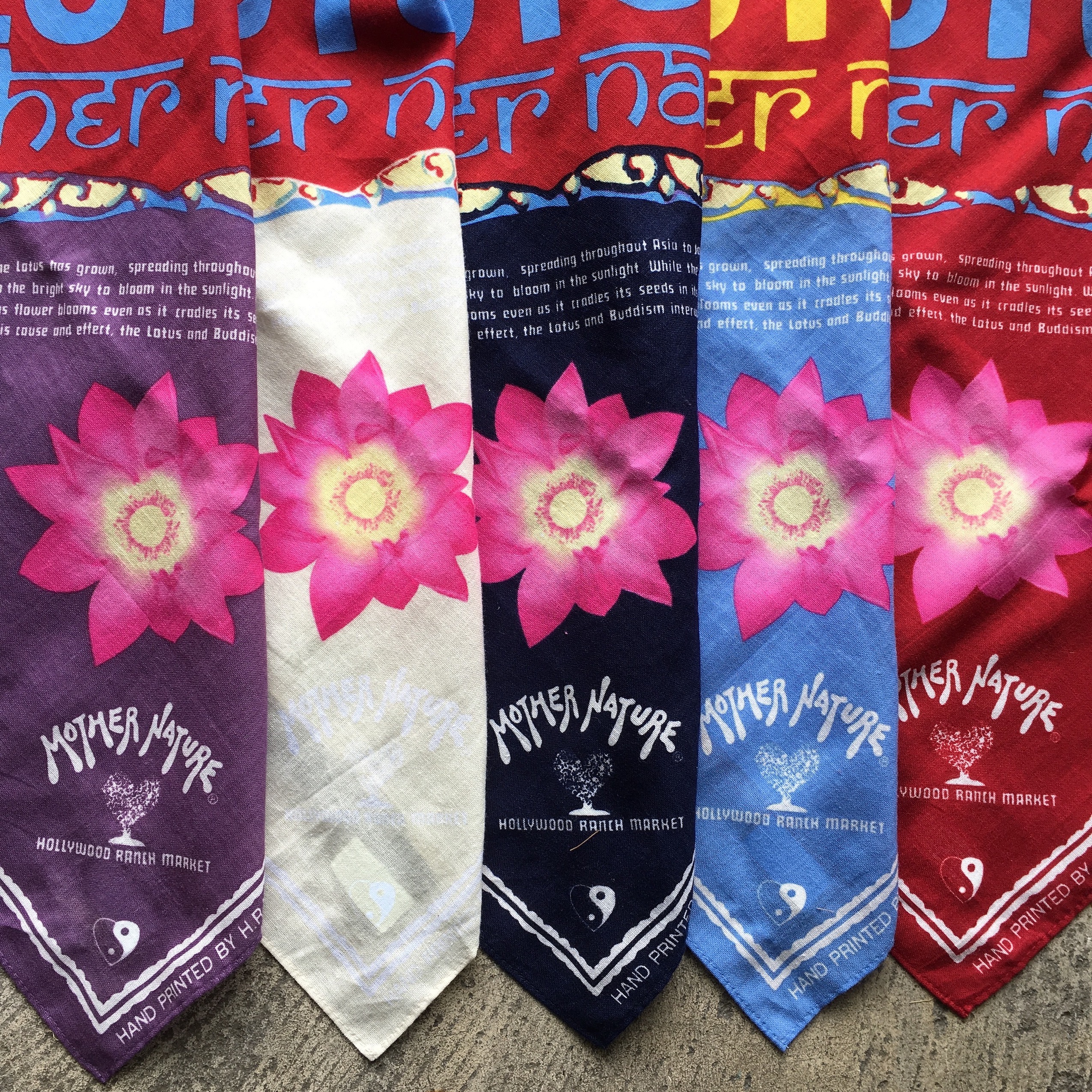 HOLLYWOOD RANCH MARKET : LOTUS BANDANA