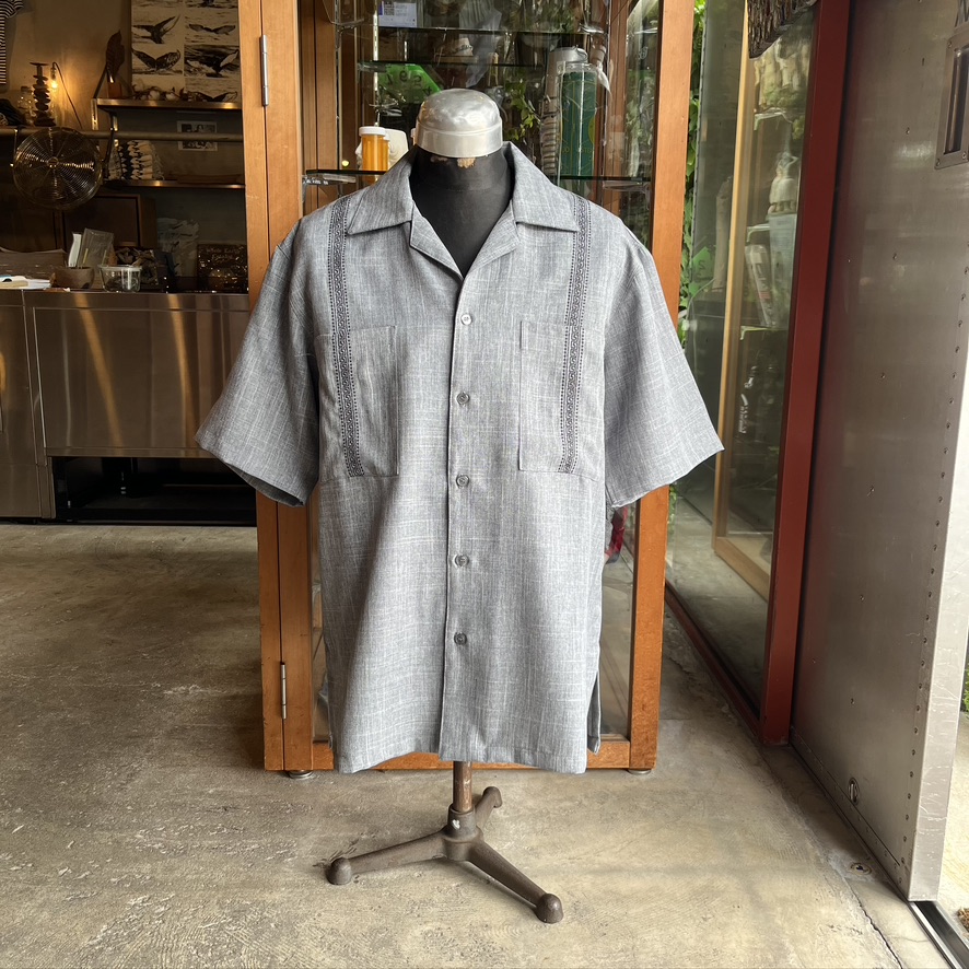 D’Accord : Cuban Collar Retro Guayabera Shirt